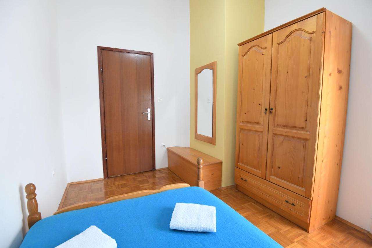 Apartmani Erna Pasman Exterior photo