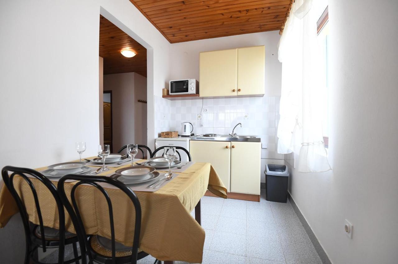 Apartmani Erna Pasman Exterior photo