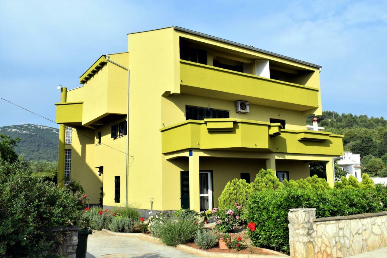Apartmani Erna Pasman Exterior photo